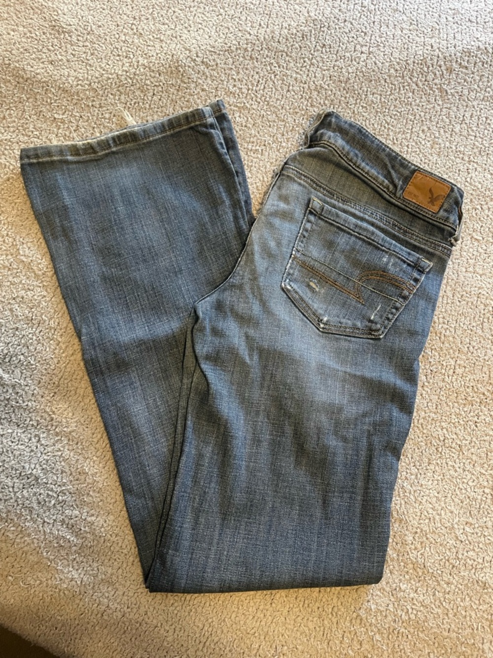 American Eagle Outfitters Women's Bootcut Jeans in Blue Wash